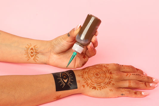 How To Use Henna Applicator Bottles For A Better Application?