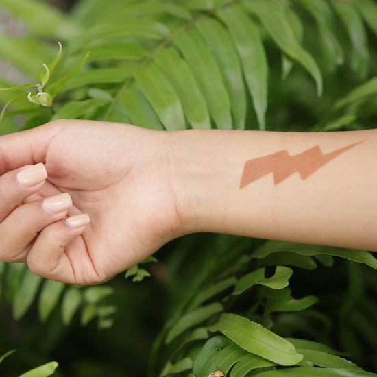 Dare - Shocking Lightning Bolt small temporary tattoo design